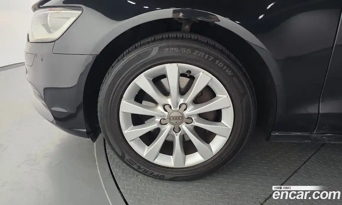 Audi A6 2013 2.0 автомат (гидро), фото 5