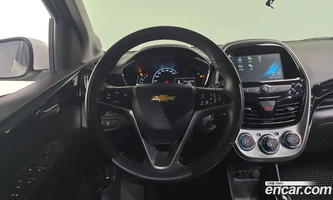 Chevrolet Spark 2016 1.0 автомат (гидро), фото 12