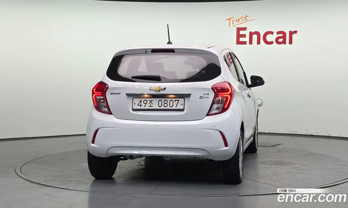 Chevrolet Spark 2016 1.0 автомат (гидро), фото 4