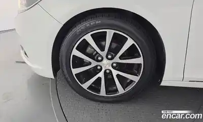 Chevrolet Malibu 2012 2.0 автомат (гидро), миниатюра 5