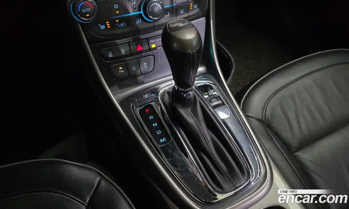 Chevrolet Malibu 2012 2.0 автомат (гидро), фото 9