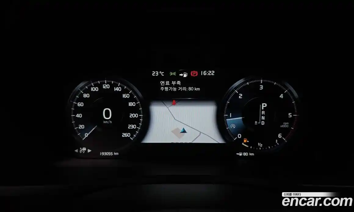 Volvo XC90 2018 2.0 автомат (гидро), фото 8