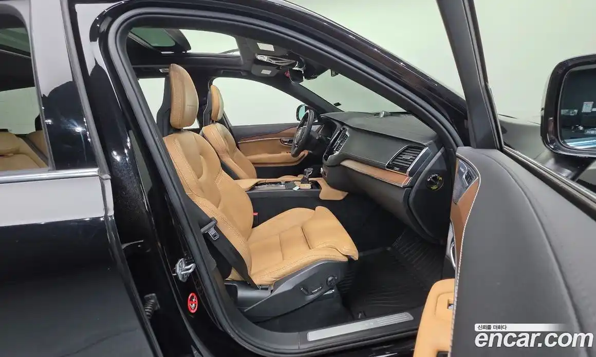 Volvo XC90 2018 2.0 автомат (гидро), фото 10