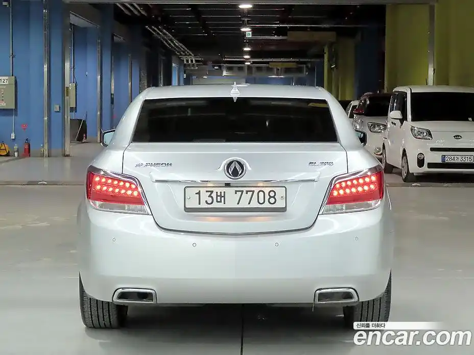 Chevrolet Alpheon 2011 3.0 автомат (гидро), фото 3