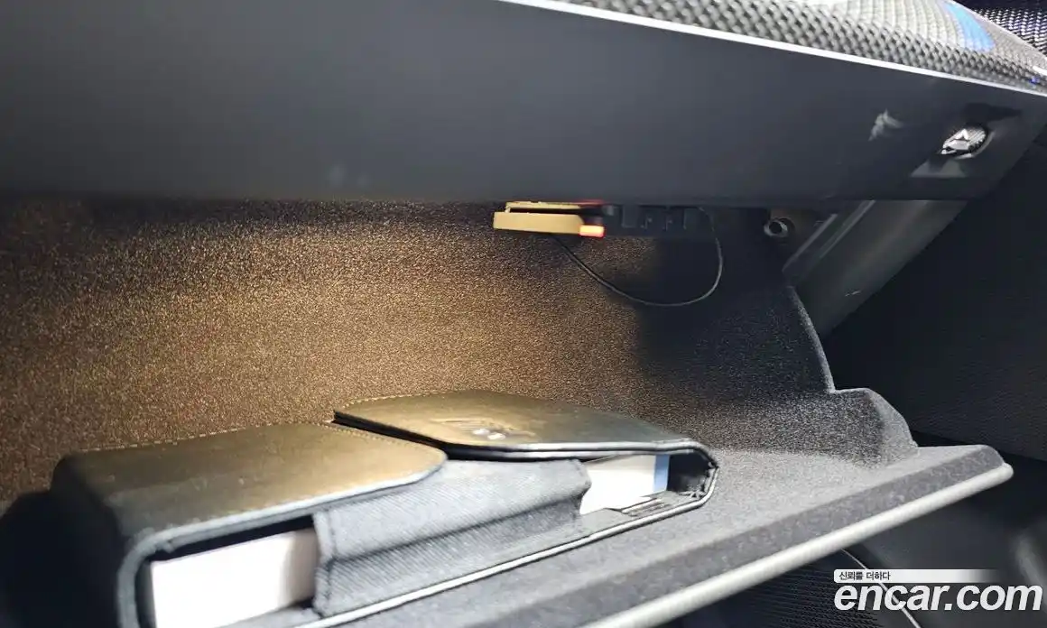 BMW M5 2025 4.4 автомат (гидро), фото 37