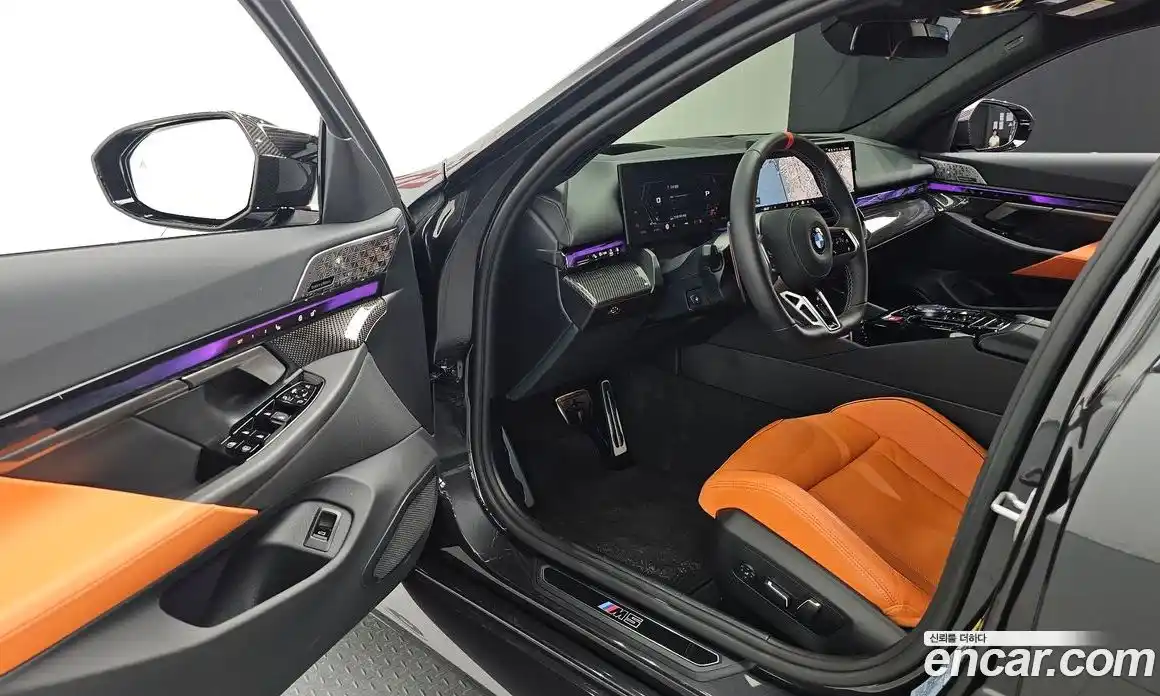 BMW M5 2025 4.4 автомат (гидро), фото 17