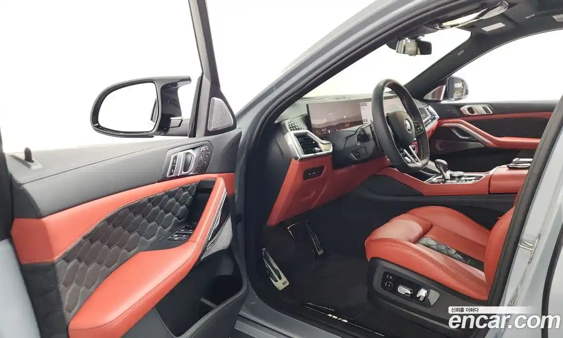BMW X6M 2024 4.4 автомат (гидро), фото 13
