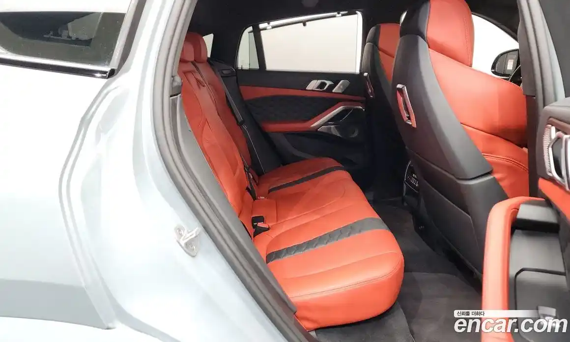 BMW X6M 2024 4.4 автомат (гидро), фото 17