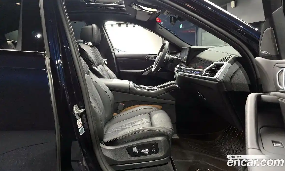 BMW X6 2024 3.0 автомат (гидро), фото 16