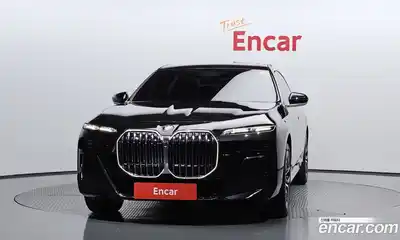 BMW 7 серия 2023 3.0 автомат (гидро), миниатюра 3