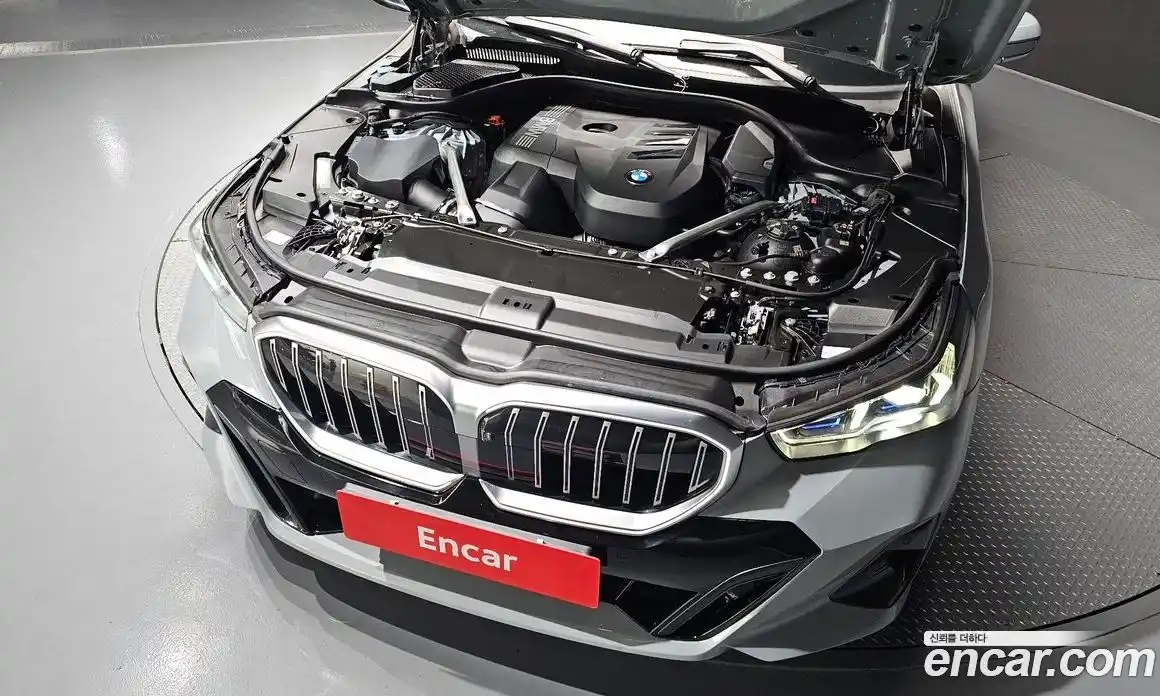 BMW 5 серия 2024 2.0 автомат (гидро), фото 6