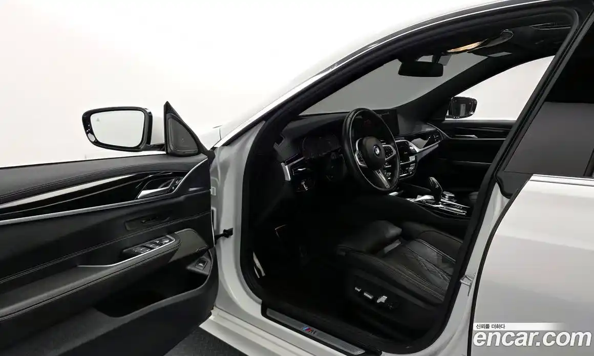 BMW 6 серия 2023 3.0 автомат (гидро), фото 10