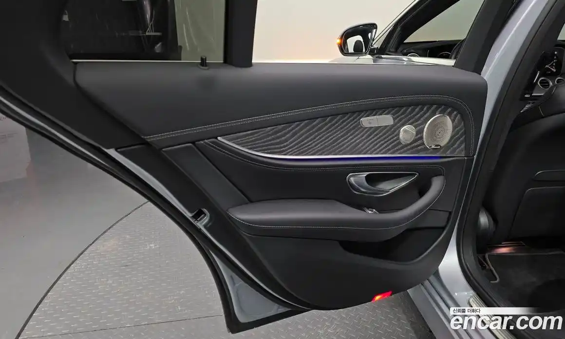 Mercedes-Benz E-Class 2022 2.0 автомат (гидро), фото 14
