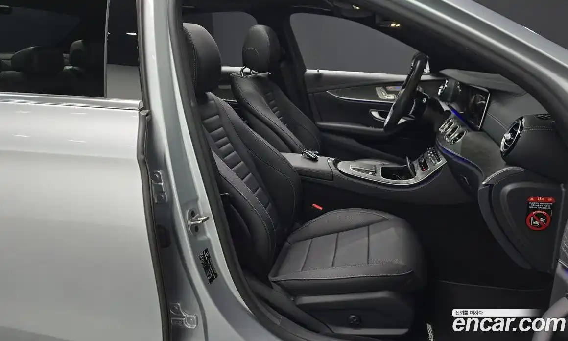 Mercedes-Benz E-Class 2022 2.0 автомат (гидро), фото 15
