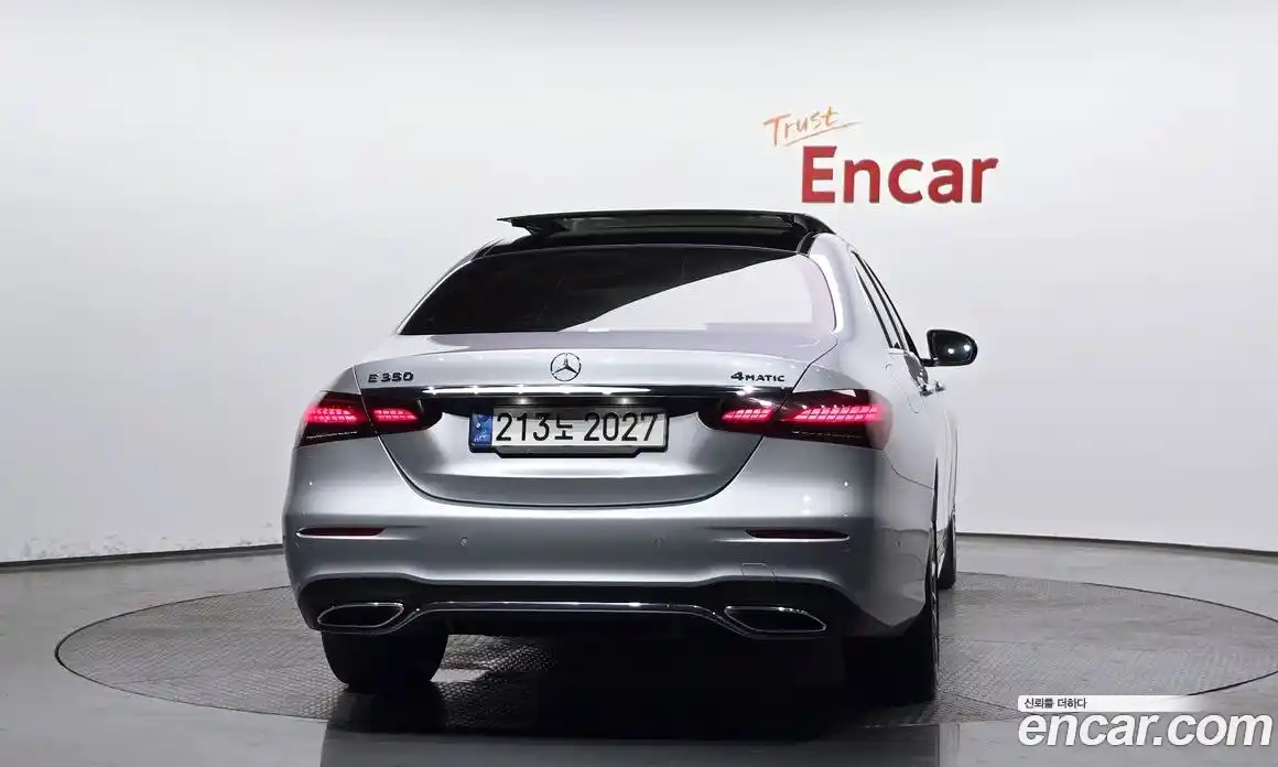 Mercedes-Benz E-Class 2022 2.0 автомат (гидро), фото 3