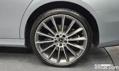 Mercedes-Benz E-Class 2022 2.0 автомат (гидро), миниатюра 6