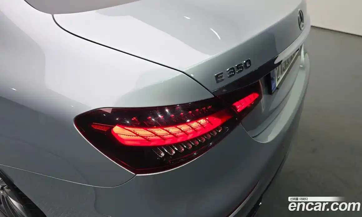 Mercedes-Benz E-Class 2022 2.0 автомат (гидро), фото 8