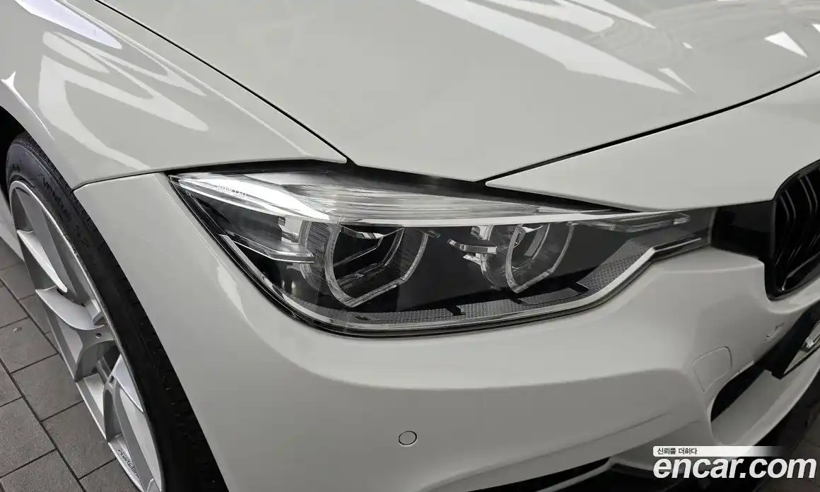 BMW 3 серия 2017 2.0 автомат (гидро), фото 8