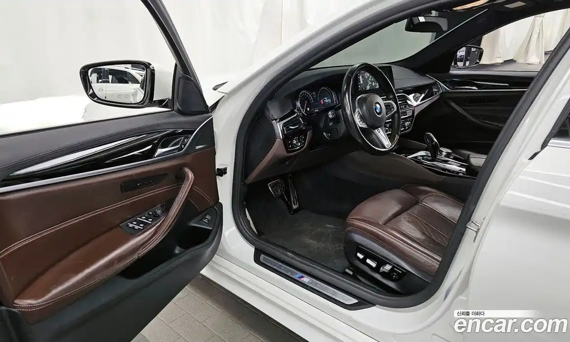 BMW 5 серия 2018 2.0 автомат (гидро), фото 13