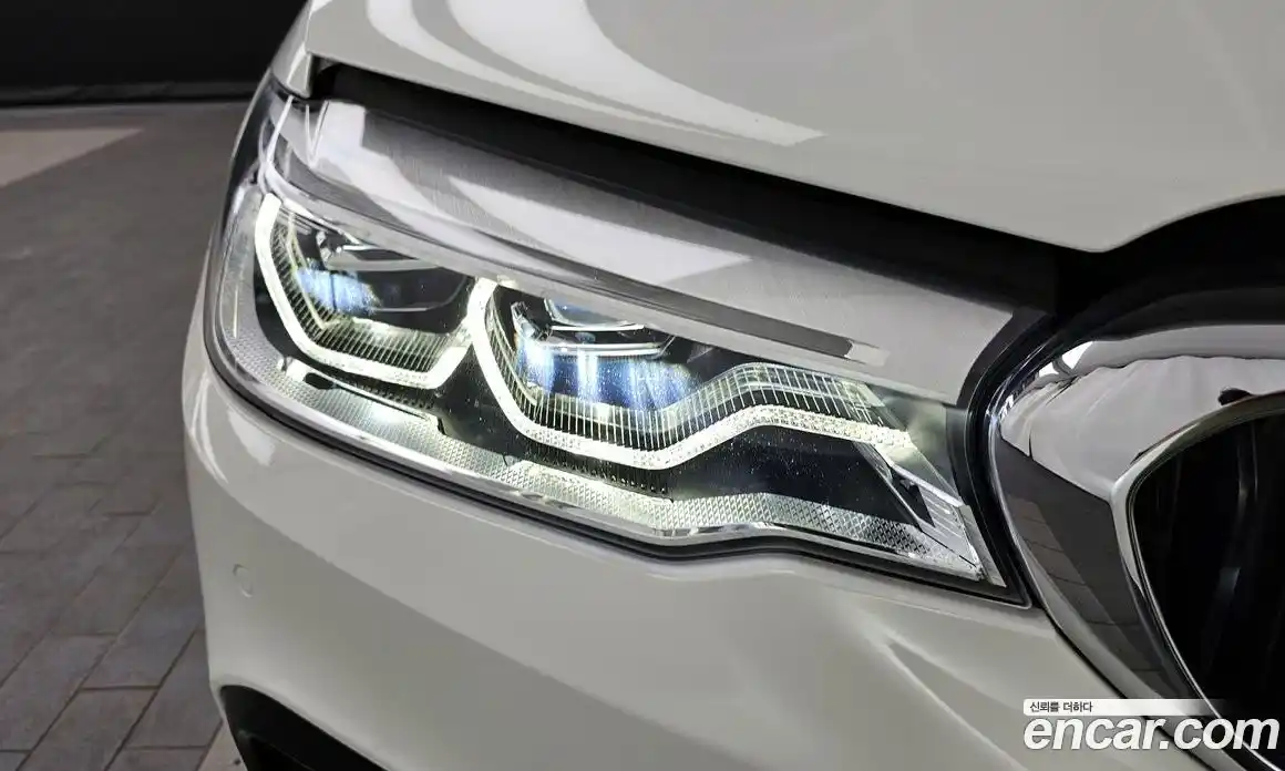 BMW 5 серия 2018 2.0 автомат (гидро), фото 8