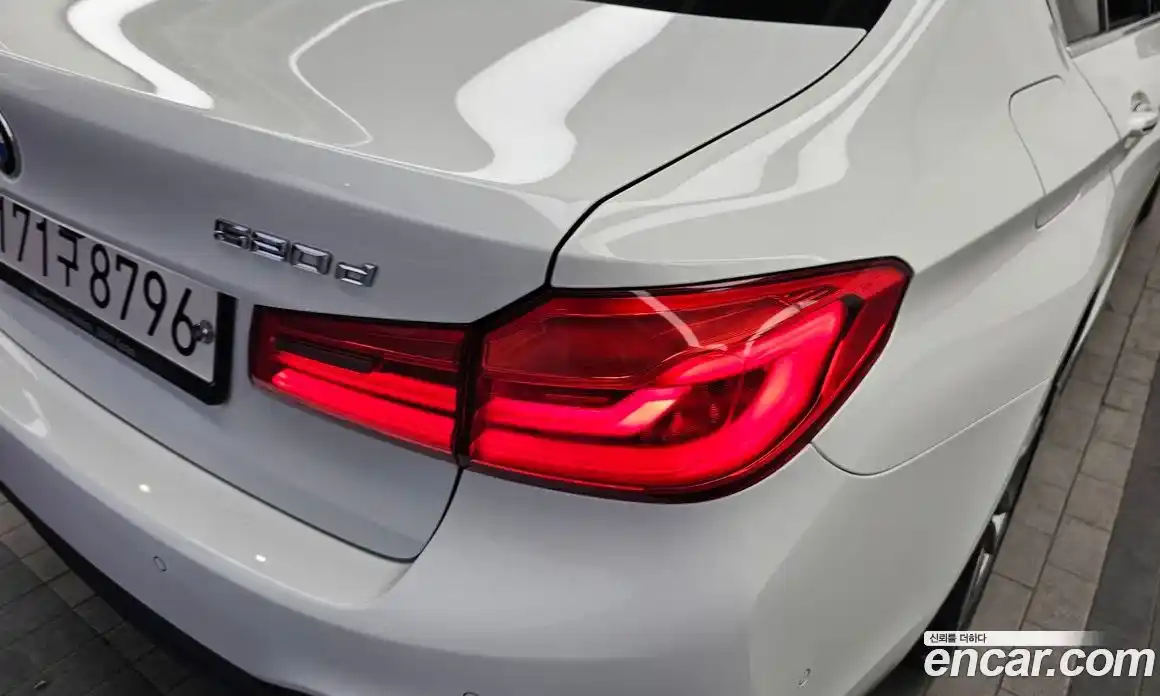 BMW 5 серия 2018 2.0 автомат (гидро), фото 9