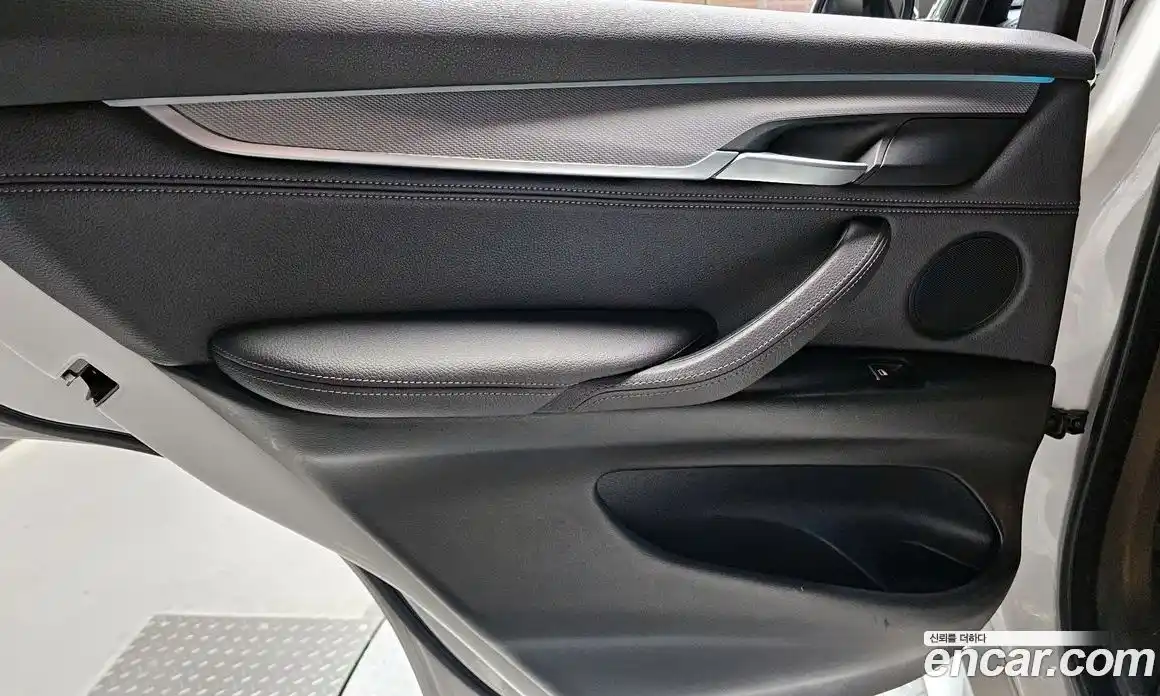 BMW X5 2018 3.0 автомат (гидро), фото 15
