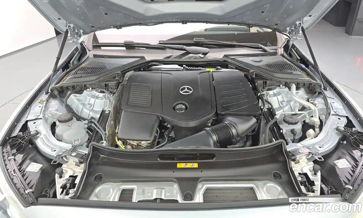 Mercedes-Benz E-Class 2025 2.0 автомат (гидро), фото 6