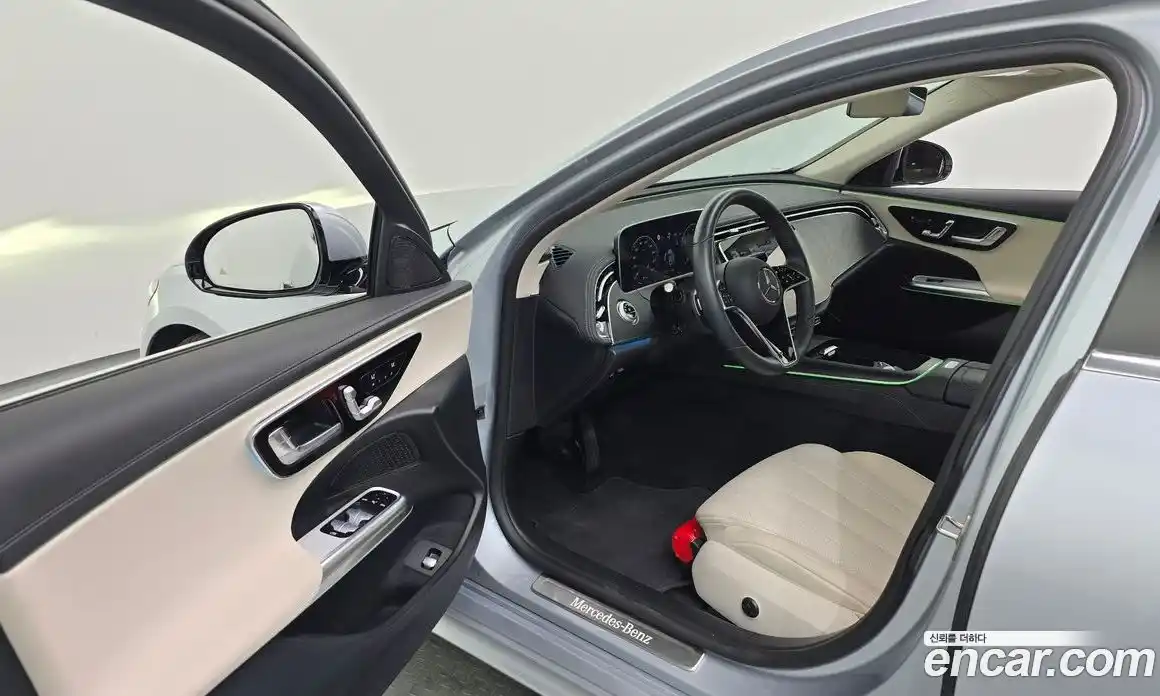 Mercedes-Benz E-Class 2025 2.0 автомат (гидро), фото 10