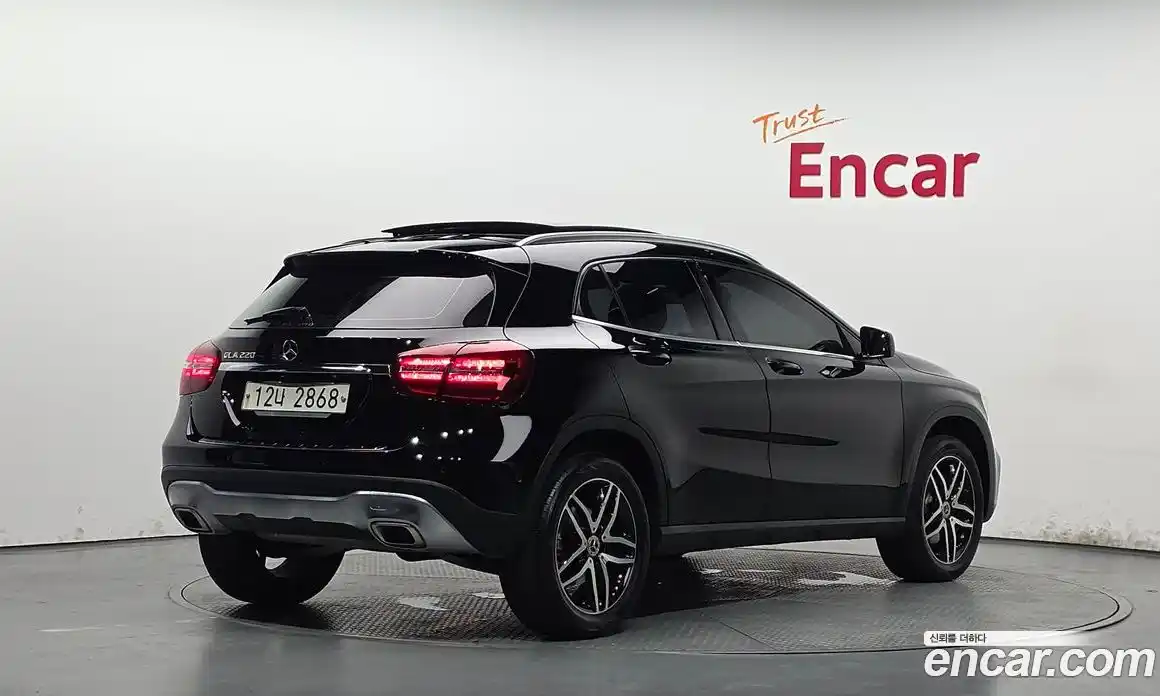 Mercedes-Benz GLA-Class 2018 2.0 гидро, фото 1 Mercedes-Benz GLA-Class 2018 2.0 гидро, фото 1