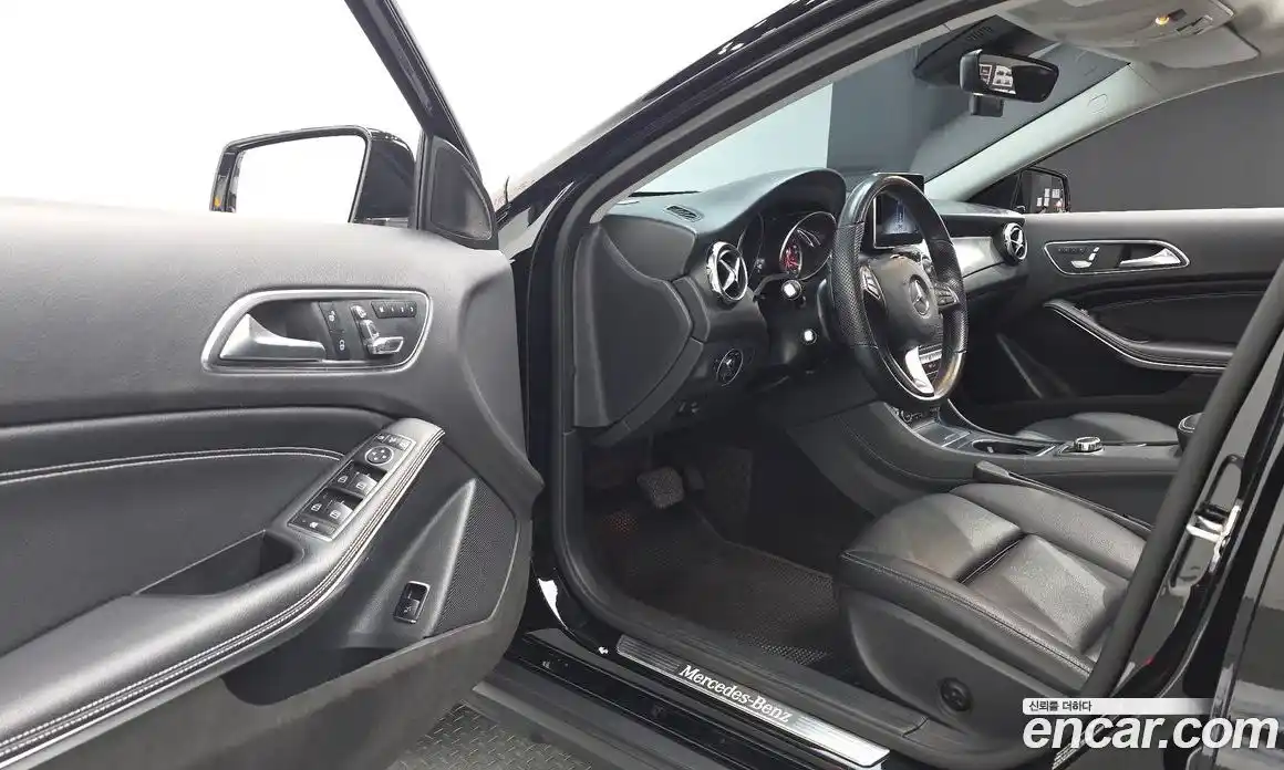 Mercedes-Benz GLA-Class 2018 2.0 гидро, фото 16 Mercedes-Benz GLA-Class 2018 2.0 гидро, фото 16