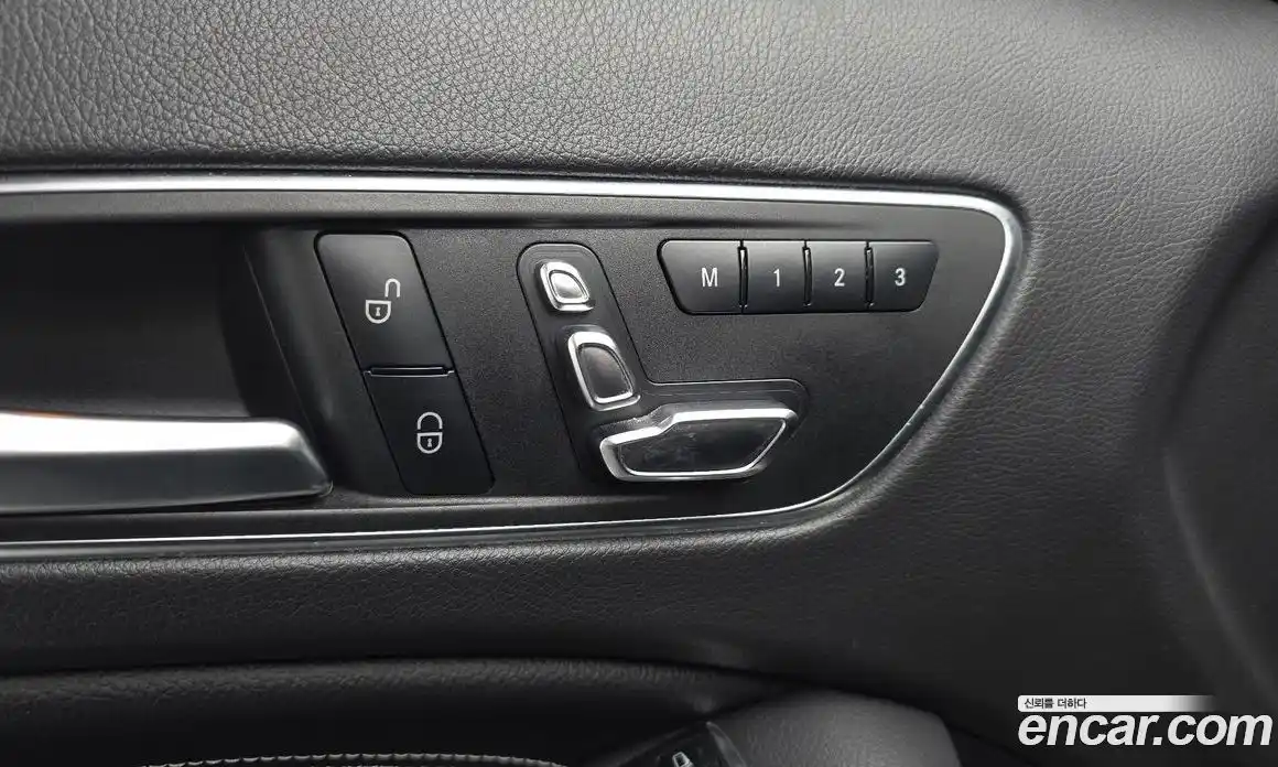 Mercedes-Benz GLA-Class 2018 2.0 гидро, фото 23 Mercedes-Benz GLA-Class 2018 2.0 гидро, фото 23