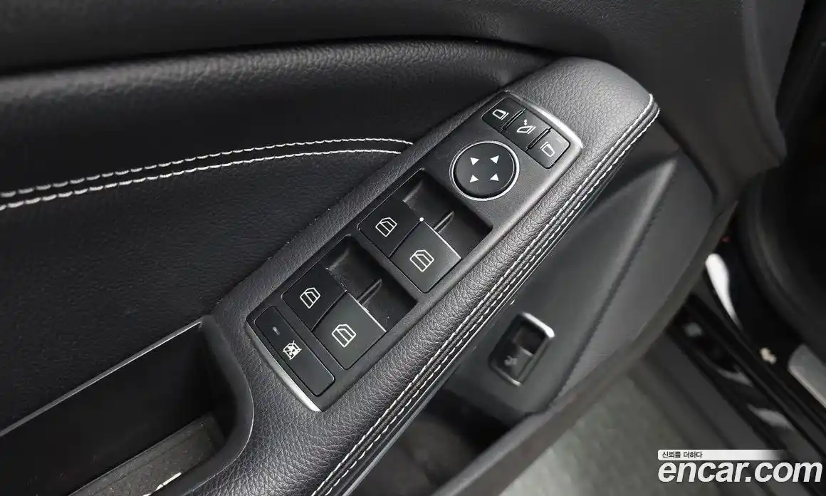 Mercedes-Benz GLA-Class 2018 2.0 гидро, фото 28 Mercedes-Benz GLA-Class 2018 2.0 гидро, фото 28