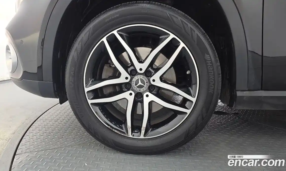 Mercedes-Benz GLA-Class 2018 2.0 гидро, фото 4 Mercedes-Benz GLA-Class 2018 2.0 гидро, фото 4