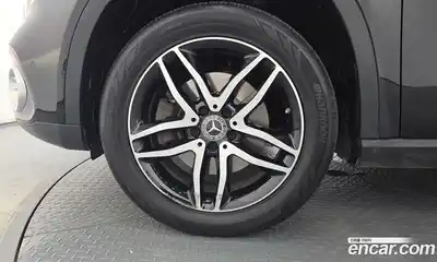 Mercedes-Benz GLA-Class 2018 2.0 гидро, миниатюра 4 Mercedes-Benz GLA-Class 2018 2.0 гидро, миниатюра 4