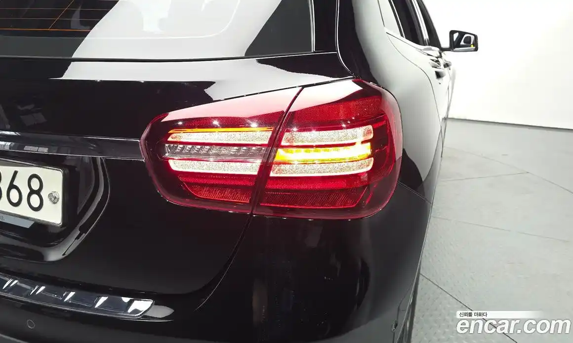 Mercedes-Benz GLA-Class 2018 2.0 гидро, фото 8 Mercedes-Benz GLA-Class 2018 2.0 гидро, фото 8