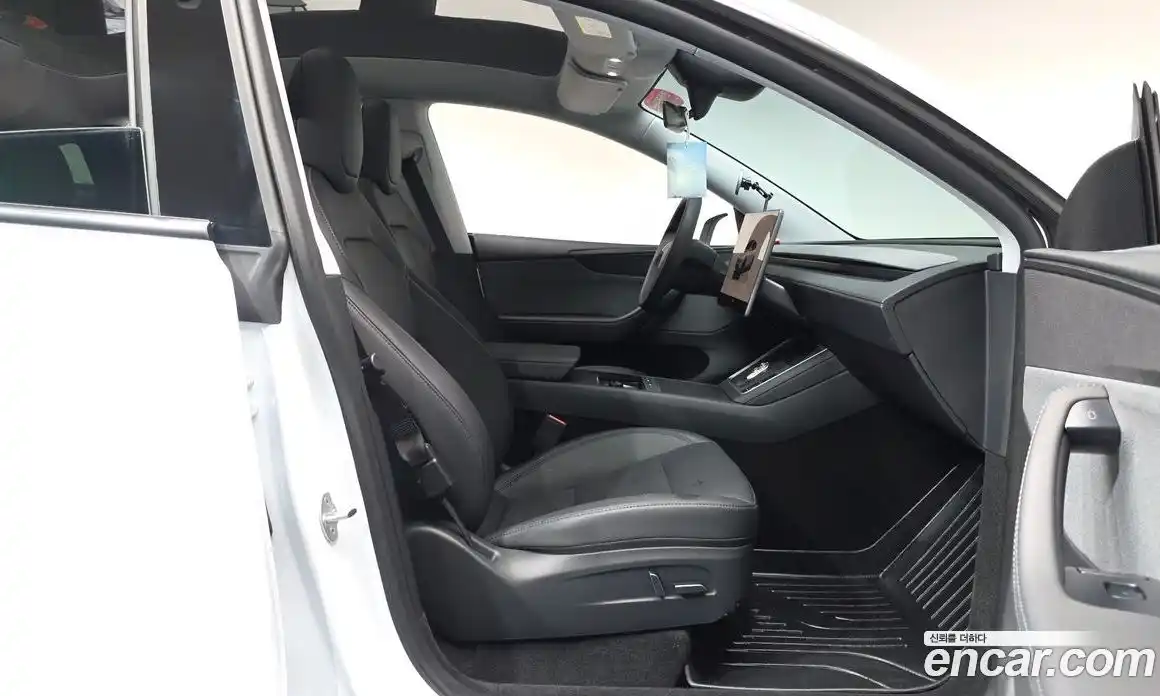 Tesla Model Y 2025 0.2 гидро, фото 15
