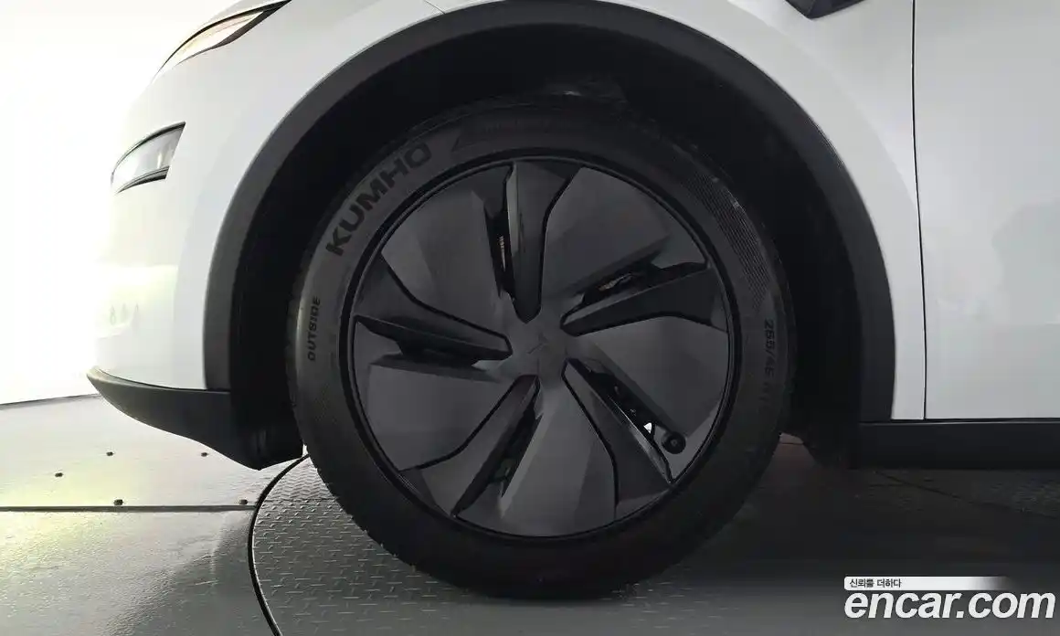 Tesla Model Y 2025 0.2 гидро, фото 4