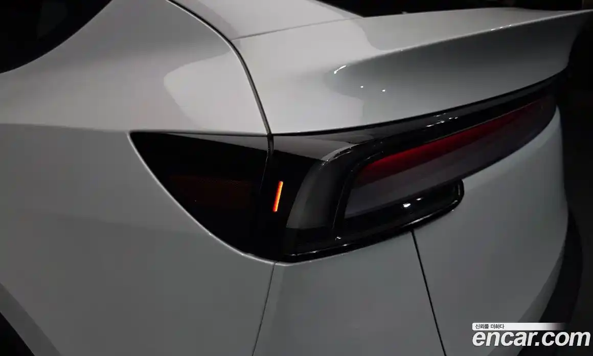 Tesla Model Y 2025 0.2 гидро, фото 8