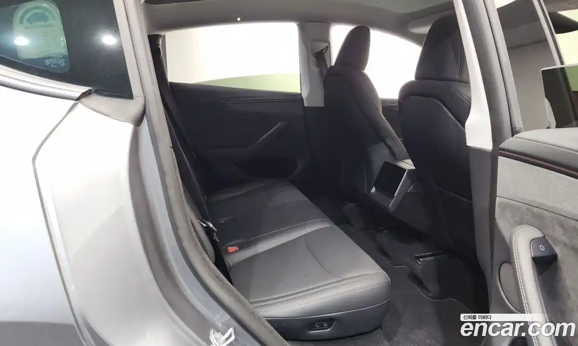 Tesla Model Y 2025 0.2 гидро, фото 17