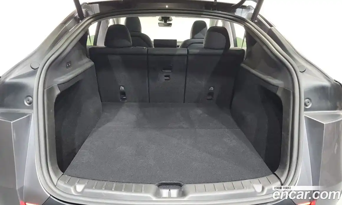 Tesla Model Y 2025 0.2 гидро, фото 26