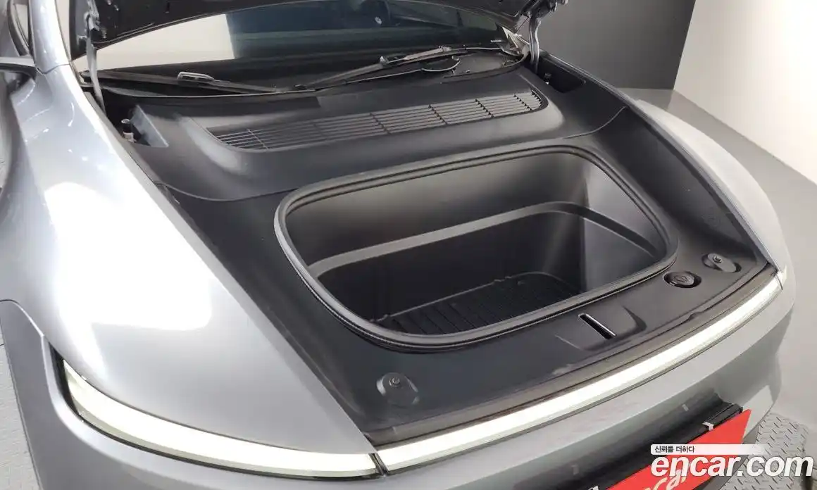 Tesla Model Y 2025 0.2 гидро, фото 6