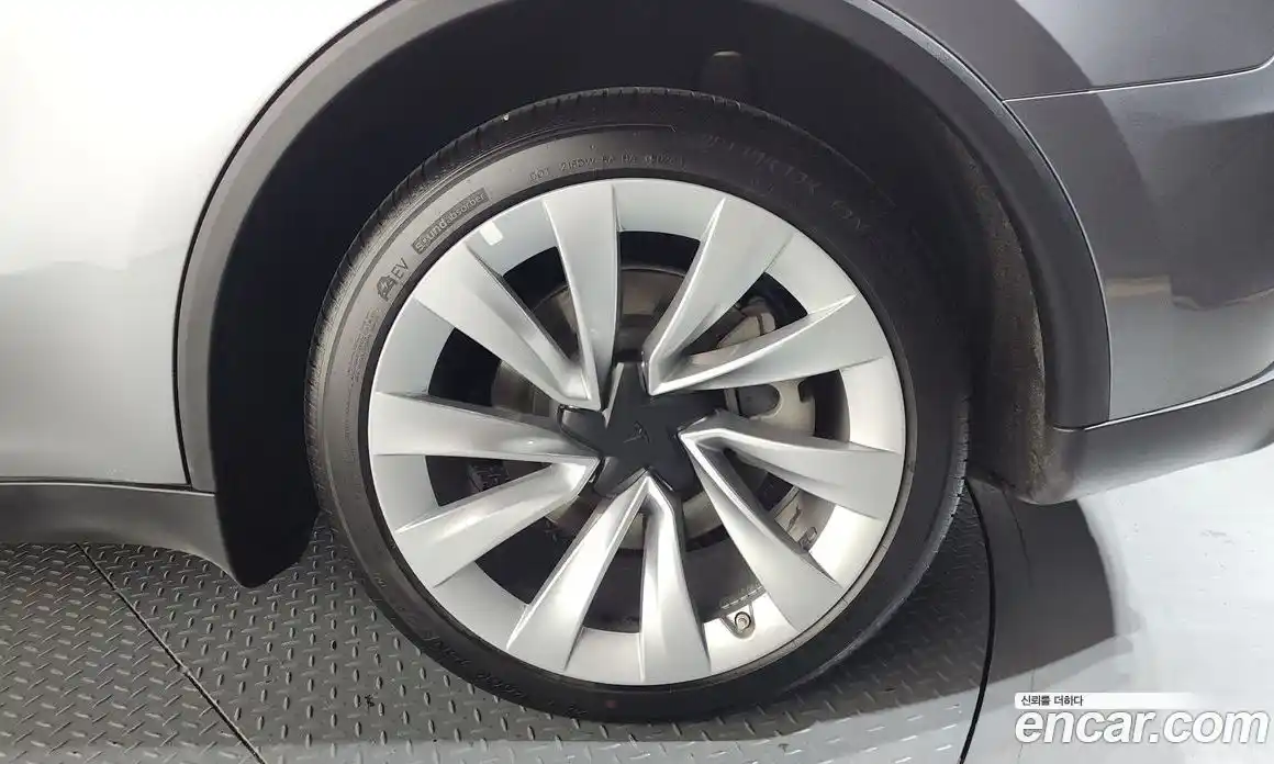Tesla Model Y 2025 0.2 гидро, фото 7