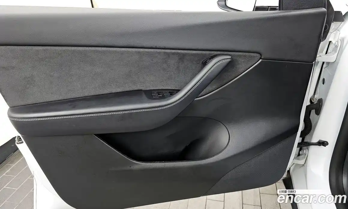 Tesla Model Y 2022 0.2 гидро, фото 14