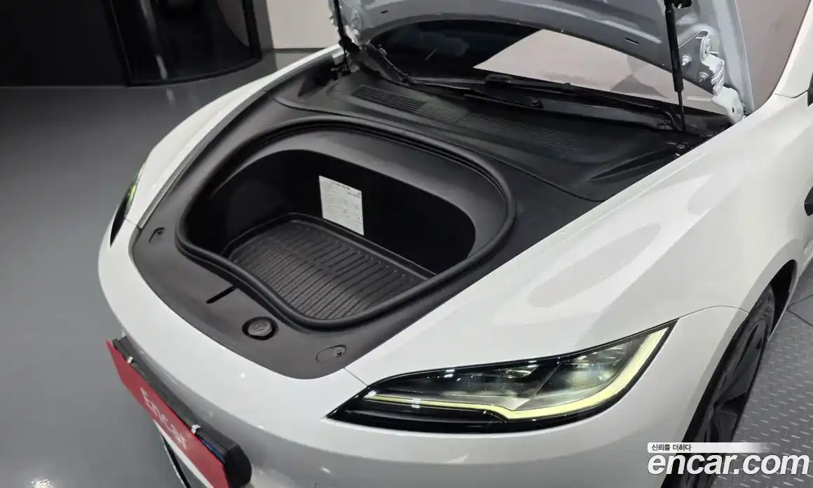 Tesla Model 3 2024 0.2 гидро, фото 5