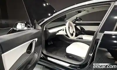 Tesla Model 3 2020 0.2 гидро, миниатюра 10