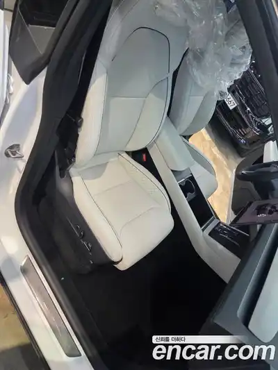 Tesla Model Y 2026 гидро, миниатюра 4