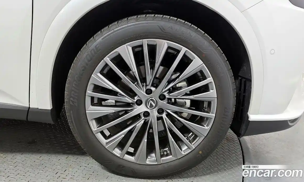 Lexus RX 2025 2.5 гидро, фото 7