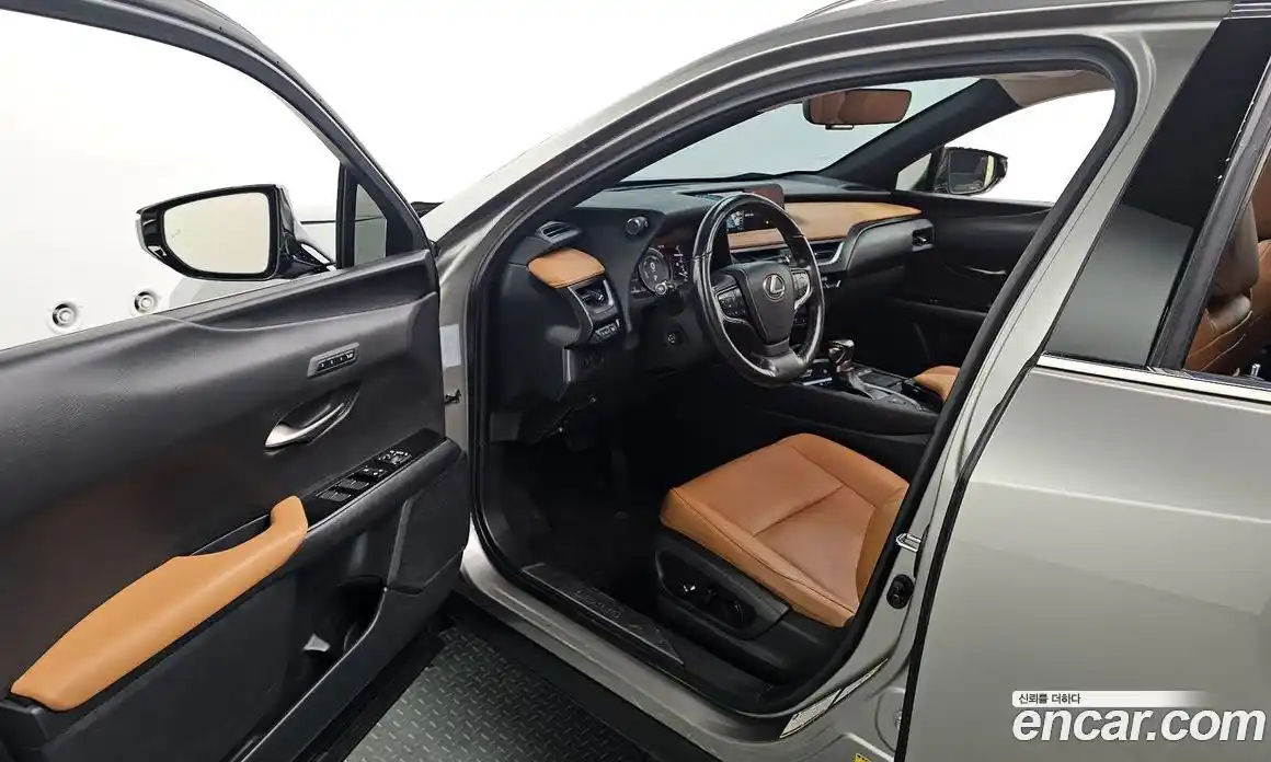 Lexus UX 2019 2.0 гидро, фото 13