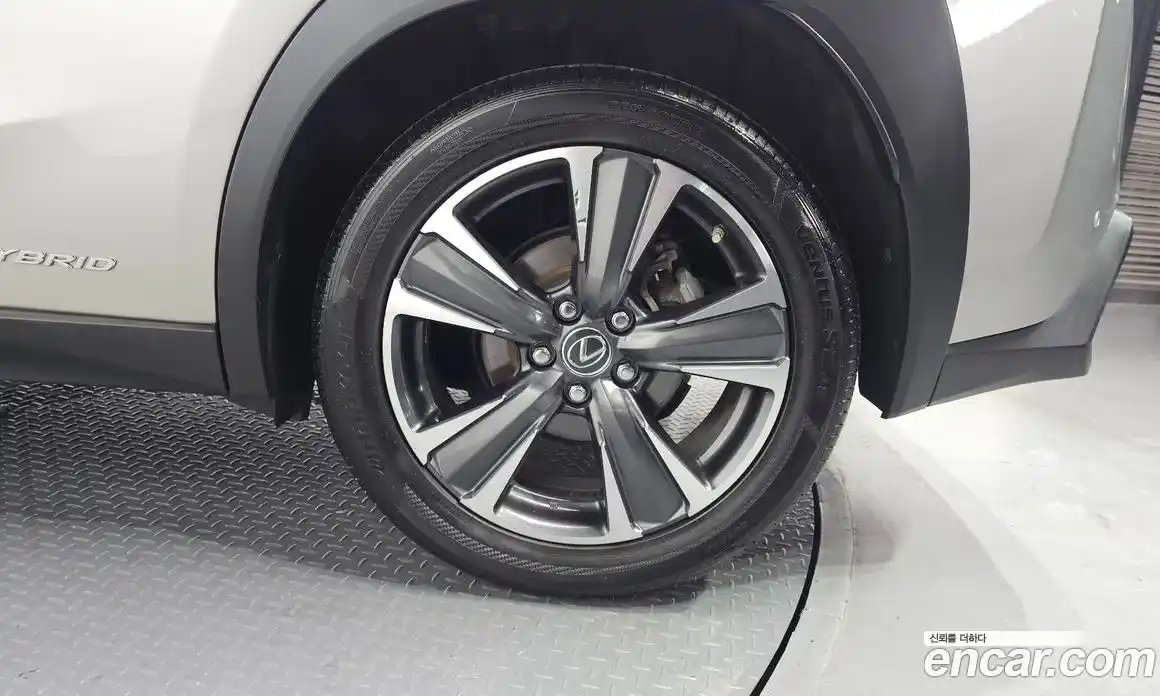 Lexus UX 2019 2.0 гидро, фото 7