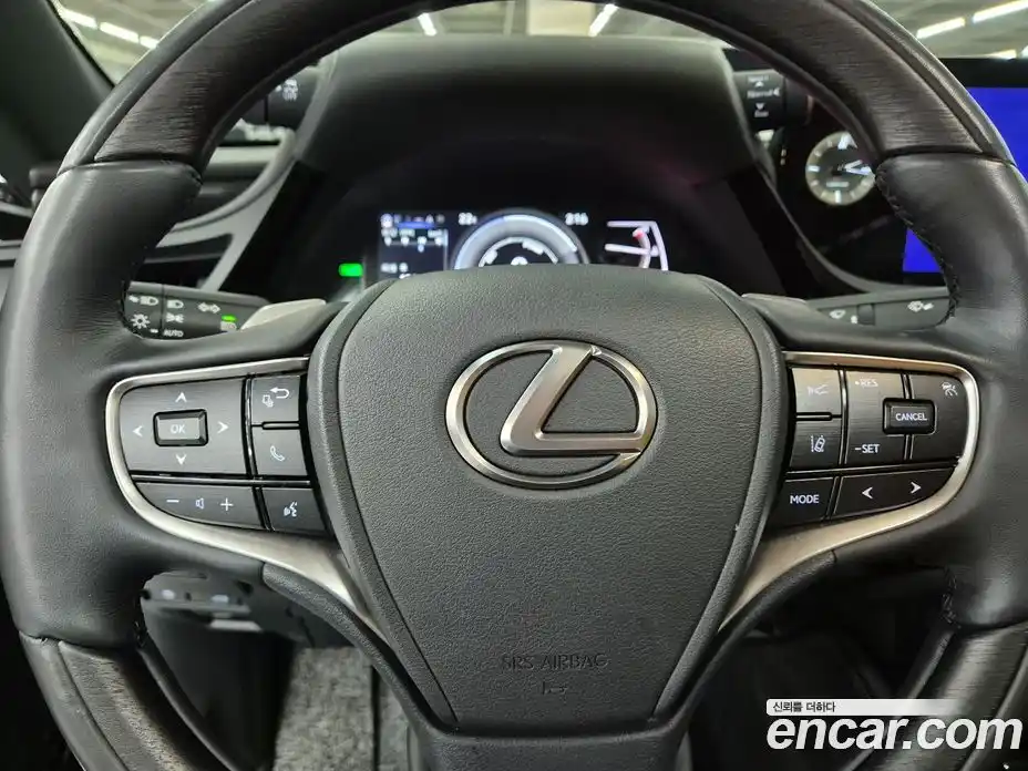 Lexus ES 2024 2.5 вариатор, фото 14